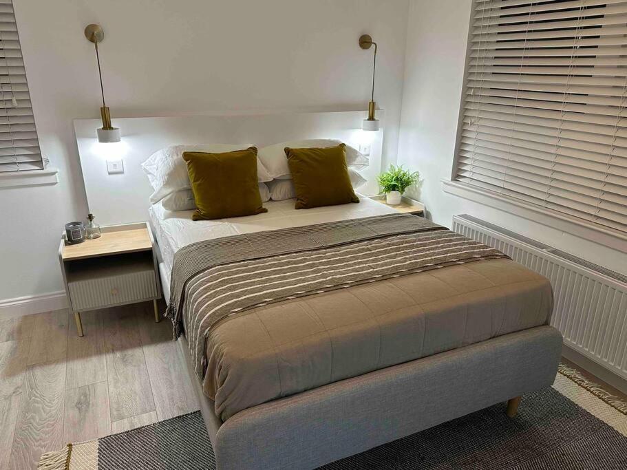 Premium Executive Apartment In Dunfermline Bagian luar foto
