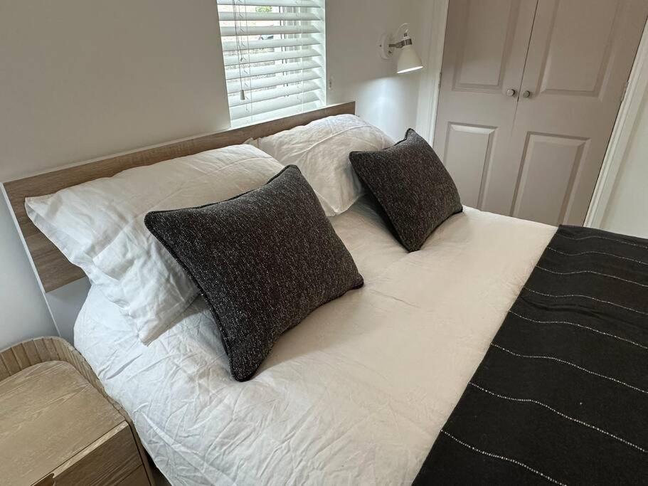 Premium Executive Apartment In Dunfermline Bagian luar foto